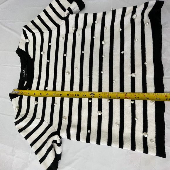 Lipslide stripped black and white top small - Picture 4 of 7